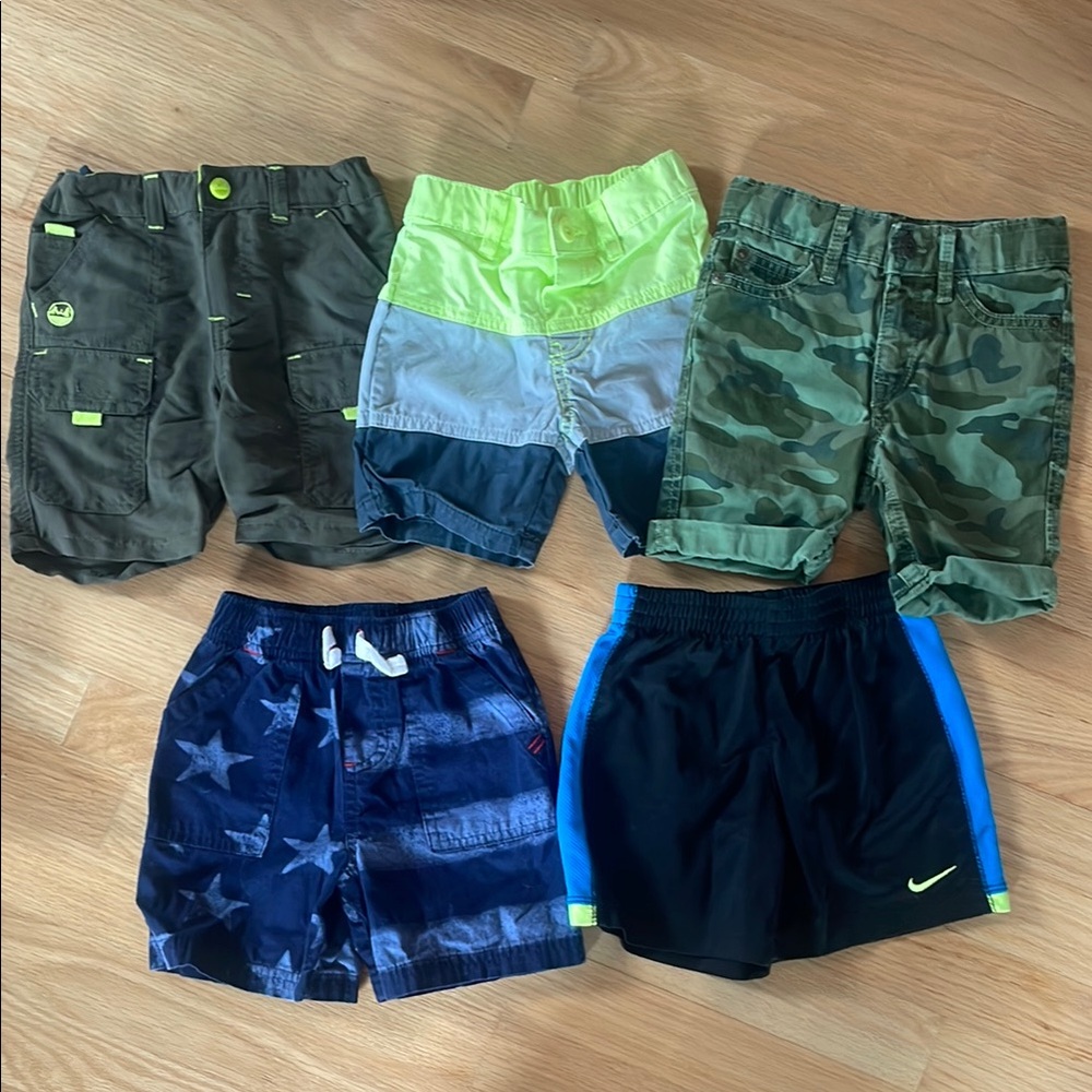 5 pairs of Toddler Boys Shorts, Nike, Gap, size: 24 mo/2T